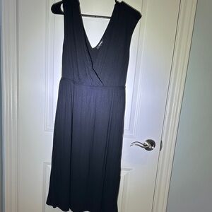 George Black Sleeveless V-Neck Midi Dress